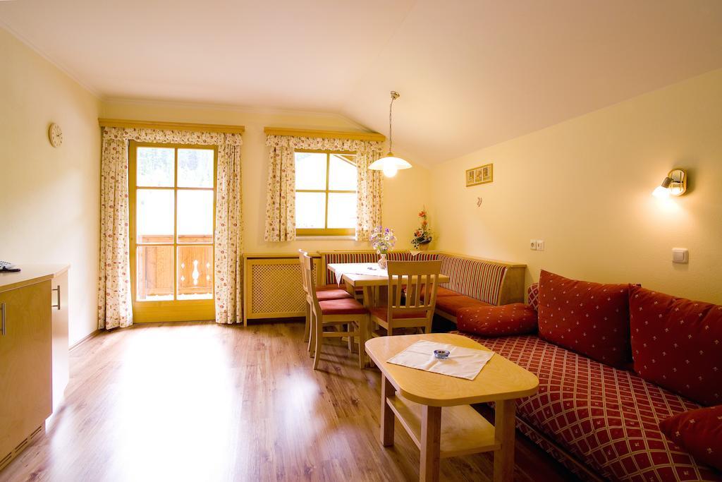 Kleinellmauhof Apartment Grossarl Room photo